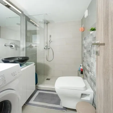 Bubbles Apartment- At002 Apartment *